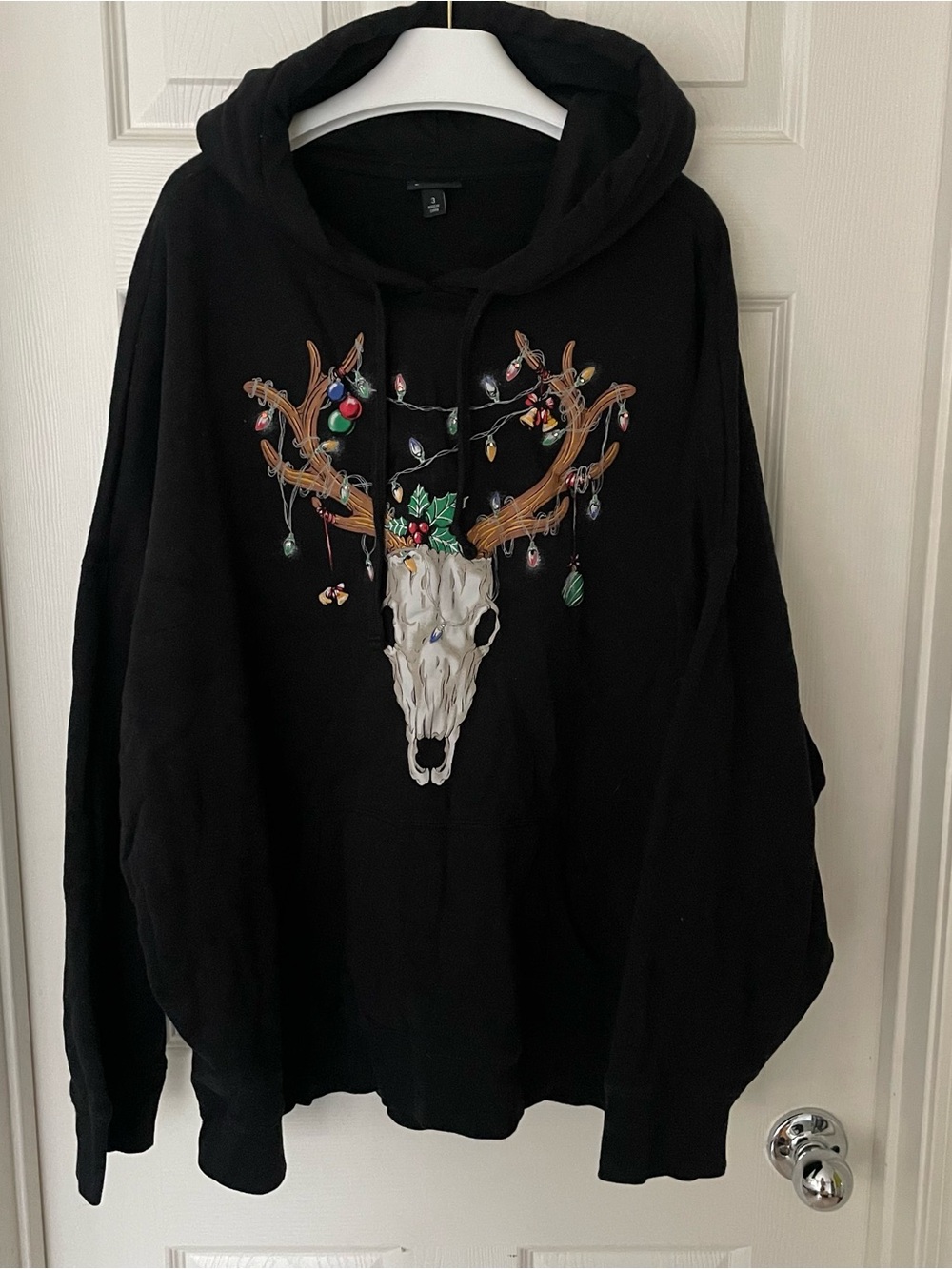 torrid holiday hoodie - Picture 1 of 4